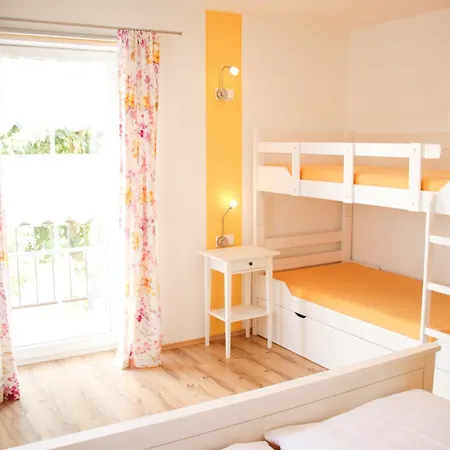 Zum Schneiderlein Holiday home Hayingen